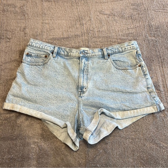 Abercrombie & Fitch The Mom Short High Rise 18/34 - Picture 1 of 6